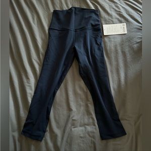 BRAND NEW NEVER WORN LULU LEMON LEGGINGS
